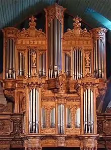 Dallam organ.