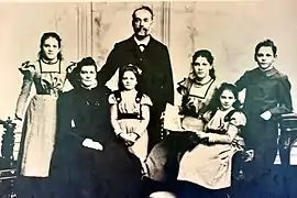 The Duttweiler family with Gottlieb to the right