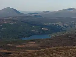 View of the lake Olstappen and Skåbu village area